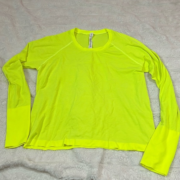 Lululemon swiftly long sleeve - Picture 1 of 5